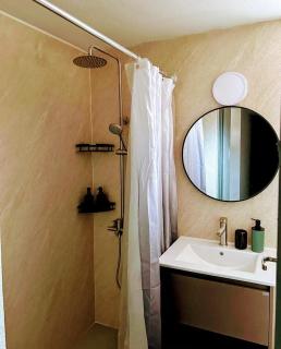 Los penitentes, edificio juncal dpto 1 - 5