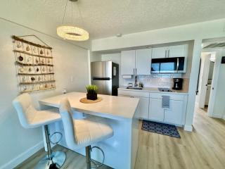Direct Oceanfront Coastal Bliss - Daytona Beach - 8
