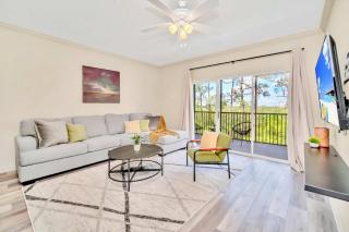 Modern 2BR Condo - Hot Tub and Pool - Near Disney - Orlando - 0