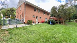 3BR Home - Free Parking-WiFi Kitchen Laundry-Kids Friendly-Near DC & Downtown & Metro-Patio & Deck - Falls Church - 9