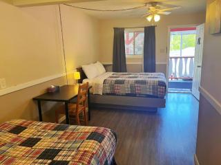 Rivermount Motel - Little Fort - 8