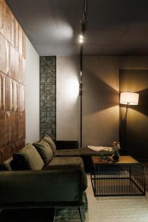 Designer Loft - Downtown quiet - GrandStay Certified - 3