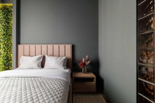 Designer Loft - Downtown quiet - GrandStay Certified - 1