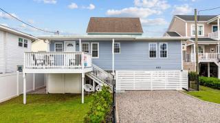 Family-Friendly House with Pool Steps from the Sand - Myrtle Beach - 9