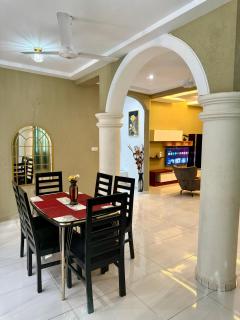 Nanani Luxury Villa - 4 Bedrooms - Kumasi - 1