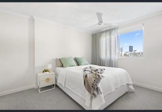 2 bedroom apartment Surfers Paradise Riverfront - Gold Coast - 9