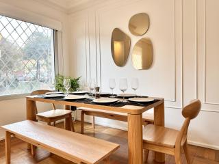 Spacious and elegant neoclassical style - Santiago - 7