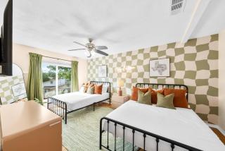 Large Vacation Home, Family Retreat, Pool, Hot Tub, Firepit, Playground, Pool Table, Poker, Chess, EV and more! - San Antonio - 0