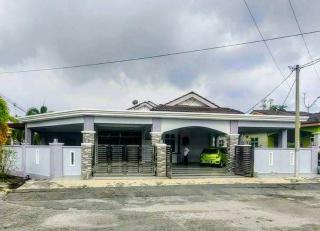 Aloha Homestay Sri Iskandar Hutan Melintang - Hutan Melintang - 0