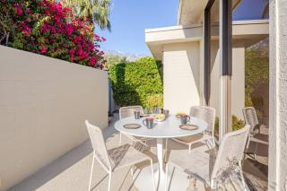 Historic Racquet Club Hideaway with Private Pool - Palm Springs - 7