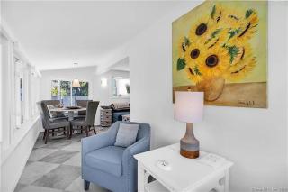 Charming Beach Cottage - Westbrook - 9