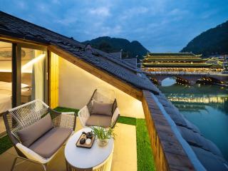 云隐兮江景民宿 - Fenghuang - 0