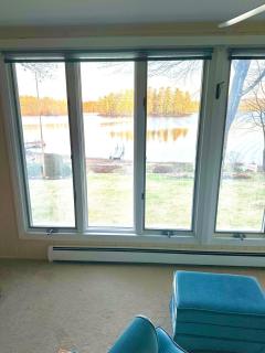 Charming & Cozy Lakefront Home - Private Beach! - Raymond - 3