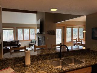 Quicksilver 1609 Premier 2-bedroom, ground floor condo - 4