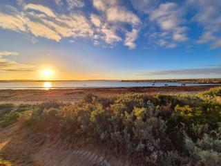 Four bedroom beachside apartment - Warrnambool - 4