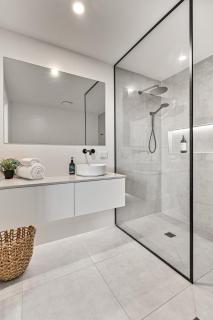 200m to the beach Pet friendly - Wamberal - 3
