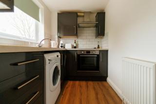 Charming 2 bedroom Parking Wi-Fi Garden Sleeps 4 - Lolite Apartment - Cambridge - 3