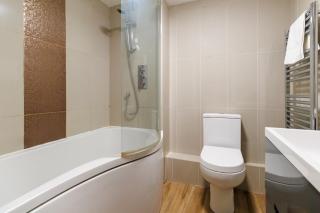Charming 2 bedroom Parking Wi-Fi Garden Sleeps 4 - Lolite Apartment - Cambridge - 2