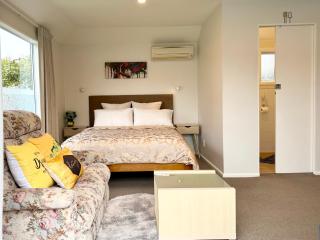 Cozy and sunny room near City To Seapath - Christchurch - 7