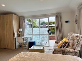 Cozy and sunny room near City To Seapath - Christchurch - 5