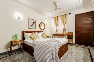 Cozy 3BHK with Private Garden in Saket, near Select CityWalk - Nuova Delhi - 4