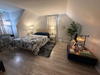 Charming Long Island Room - Farmingdale - 8