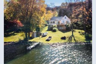 Catskills Lakefront with Kayaks, HotTub & Firepit - Swan Lake - 0