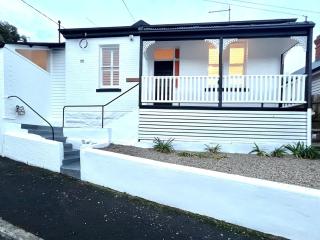 Tamalin Cottage - A West Hobart Gem - - 0