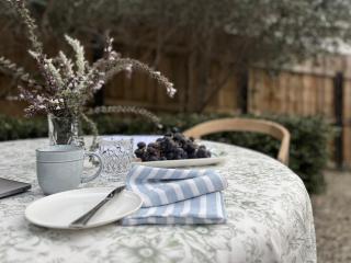 Tamalin Cottage - A West Hobart Gem - - 1