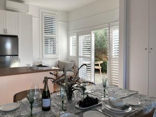 Tamalin Cottage - A West Hobart Gem -  - 3