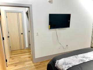 Modern Cozy Stay Desk Fridge Microwave - North Sherman Way - 9