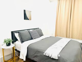 Modern Cozy Stay Desk Fridge Microwave - North Sherman Way - 2