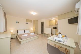 MAKIS VILLAGE-APARTMENTS - Agia Effimia - 1