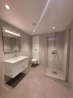 Modern apartment in Bergen, conveniently located near the airport - Søfteland - 0