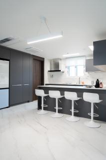 Luxury apartment 4-bedroom 2-bathroom full option - 1