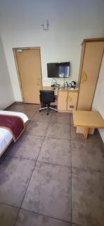 Classic Boutique Hotel & Luxury Service Apartments - Visakhapatnam - 8