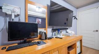 Luxury Motel Daejeon - Daejeon - 1