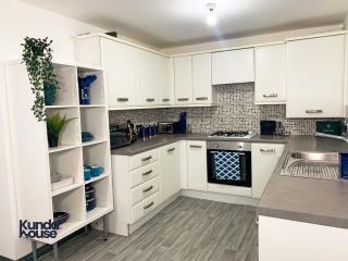Lux Private Room in Oldbury - Smethwick - 7