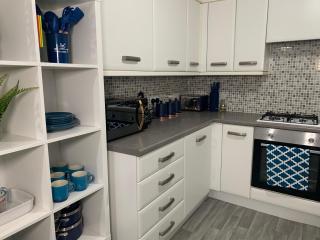 Lux Private Room in Oldbury - Smethwick - 4