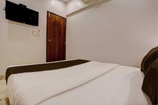 Hotel O Didar House - Mumbai - 1