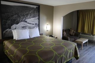 Super 8 by Wyndham Cabot - Cabot - 4