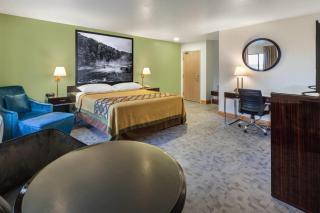 Super 8 by Wyndham Uniontown PA - Uniontown - 3
