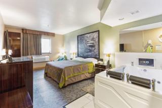 Super 8 by Wyndham Uniontown PA - Uniontown - 2