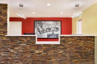 Super 8 by Wyndham Corsicana - 6