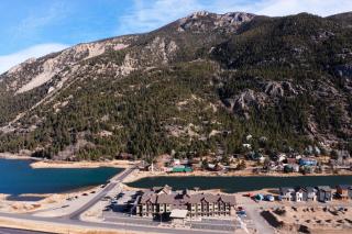Microtel Inn & Suites by Wyndham Georgetown Lake - Georgetown - 8