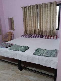 लक्ष्मी लीला गेस्ट हाऊस - Akalkot - 4