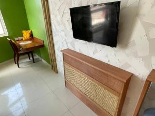 Near Seminyak Beach, Pool, Free Parking - Suite 507 - 1