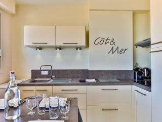 Studio cosy lumineux, front de mer, proche plage - 7