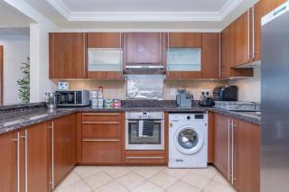 Golden Mile at its Best 2BR Plus Maids Palm Jumeirah - 5