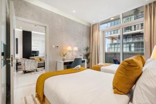 Nice 2 Bedroom Apartment! 5 Minutes walk to Dubai Mall, Downtown Dubai - 0